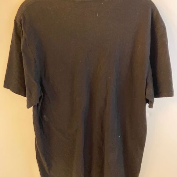 Guess Los Angeles large black t shirt top vneck spellout - Picture 2 of 4